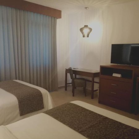 Hotel Marlon Chetumal Bagian luar foto
