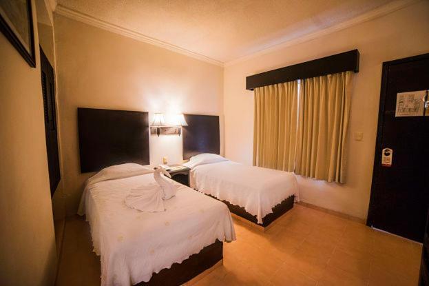 Hotel Marlon Chetumal Bagian luar foto