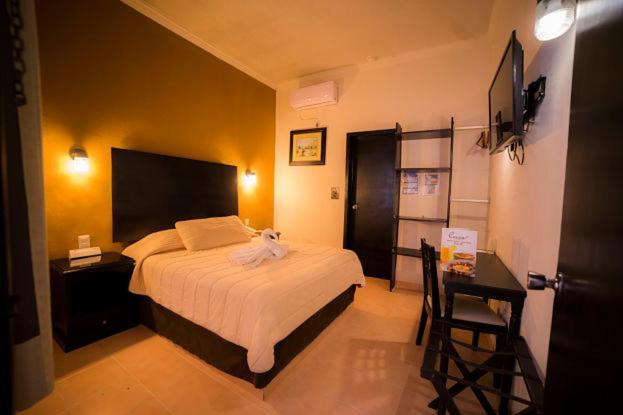 Hotel Marlon Chetumal Bagian luar foto