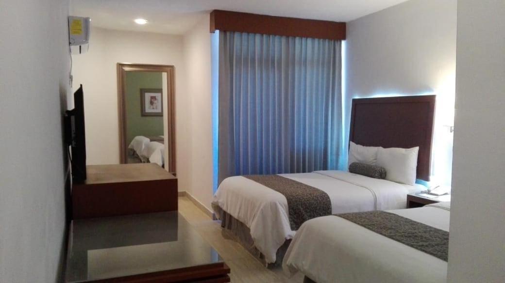 Hotel Marlon Chetumal Bagian luar foto