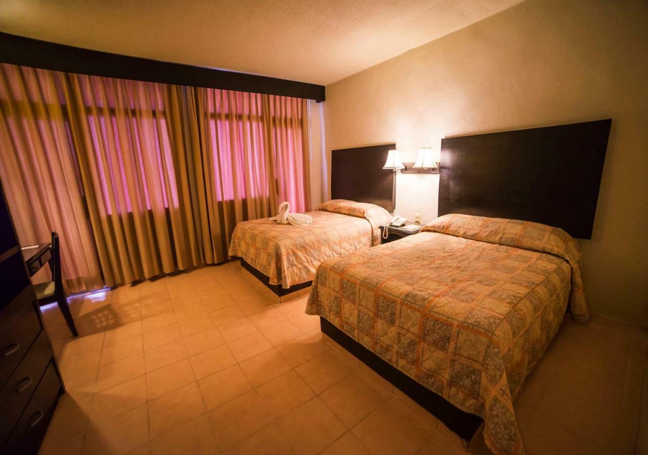 Hotel Marlon Chetumal Bagian luar foto